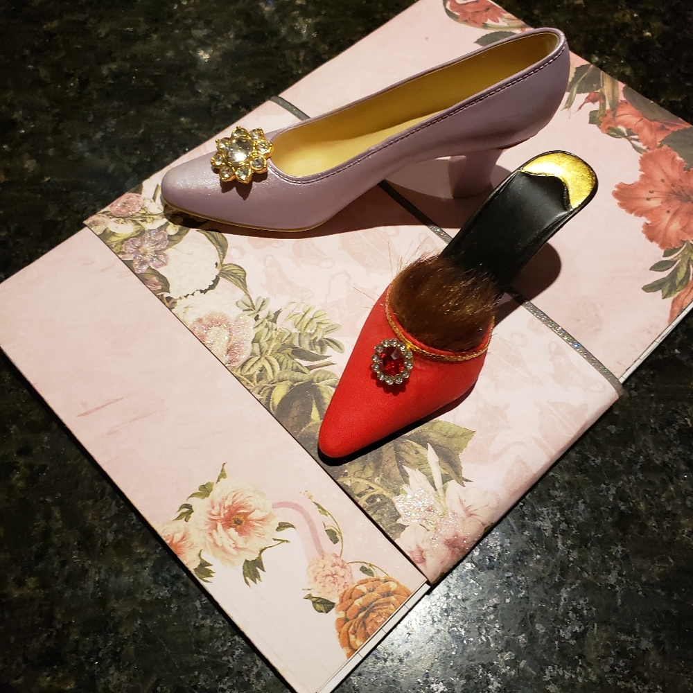 Miniature shoes Collectables.